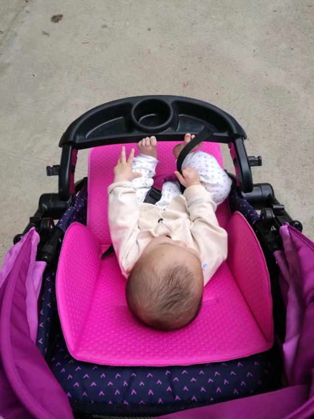 婴儿车选哪种比较合适,适合全龄段的婴儿车怎么选