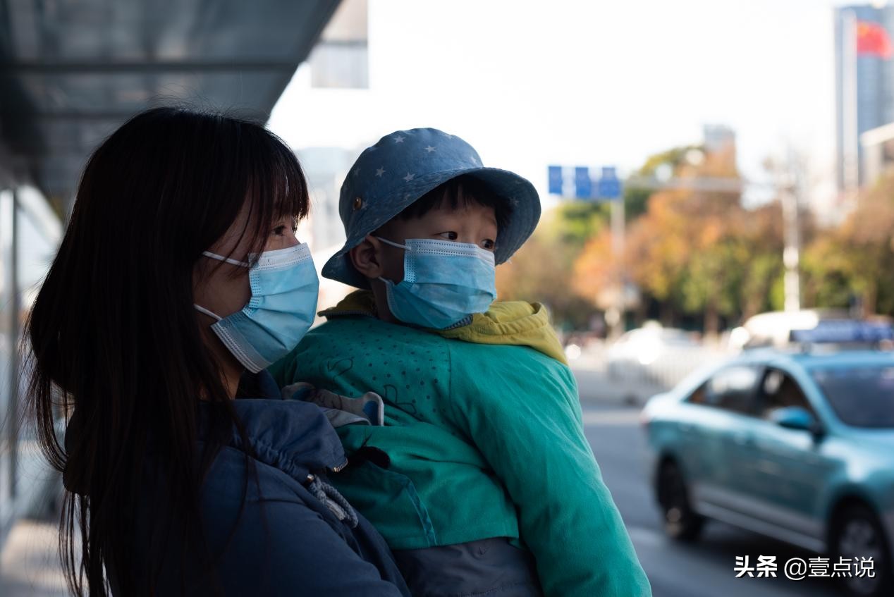 萌娃从小失明却不知真相 (宝宝眼睛险些失明)