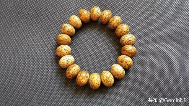 星月菩提如何盘出好颜色,星月菩提108长串盘了很久不上色