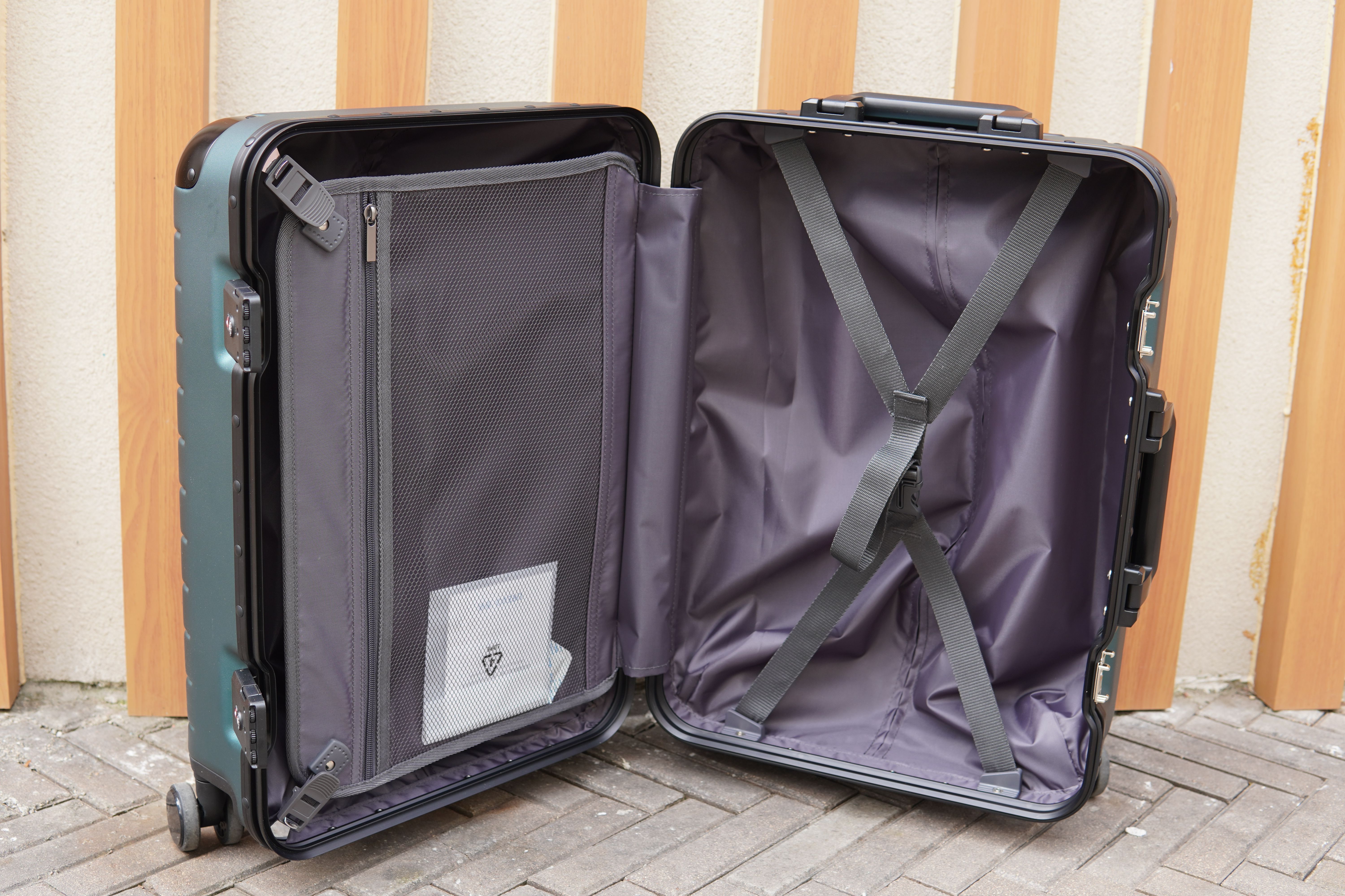 双十一即将来临，悠启多立克框体旅行箱上手简评