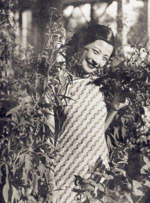 民国女神阮玲玉:遇人不淑,爱而不得,自杀后30万人为她送行