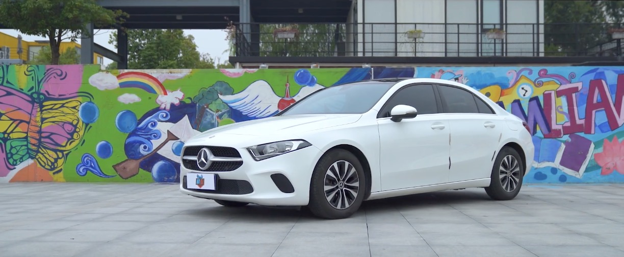 十几万的奔驰a180,十几万的a级车性价比