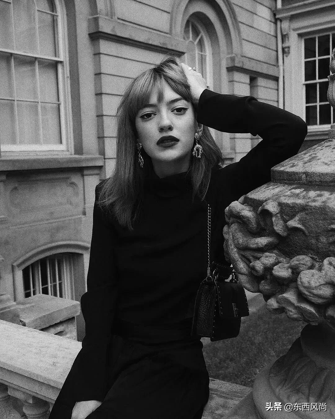 卫衣里面穿高领打底衫,高领卫衣加绒的穿搭