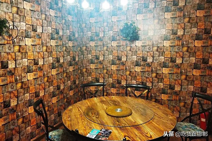 工业风和现代风设计餐饮,工业风和复古融合的餐厅