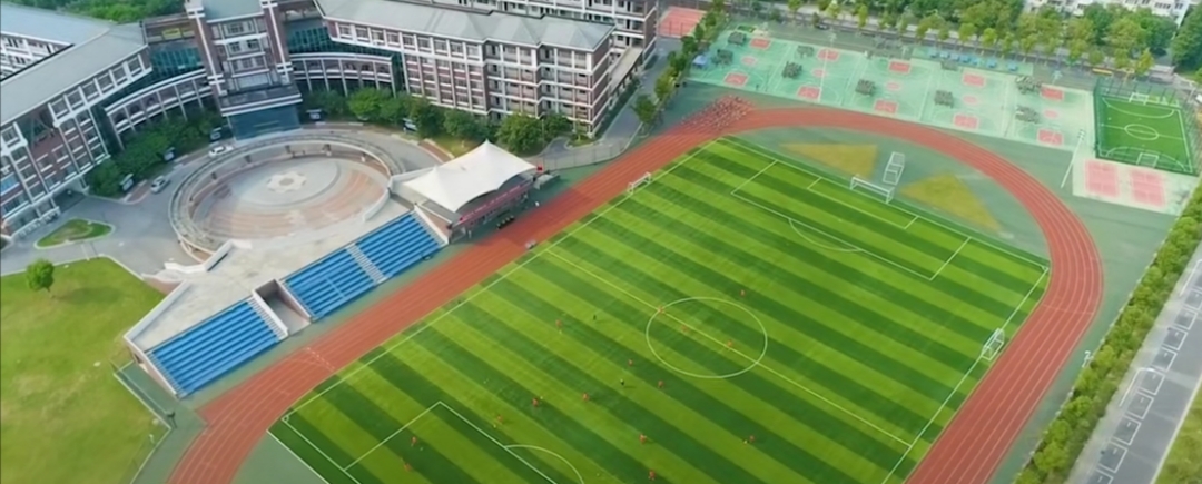 藏族女孩当足球队长,藏族女孩足球队长