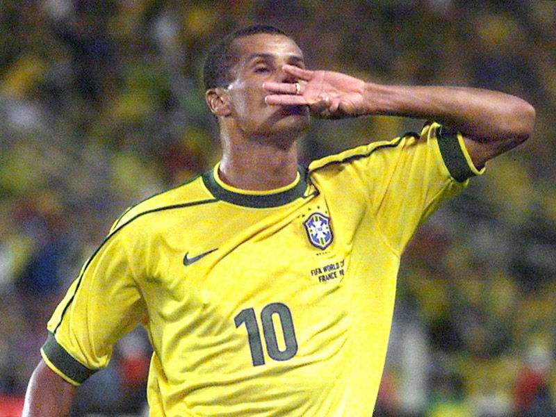 巴西队十大巨星,巴西大罗小罗卡洛斯阵容