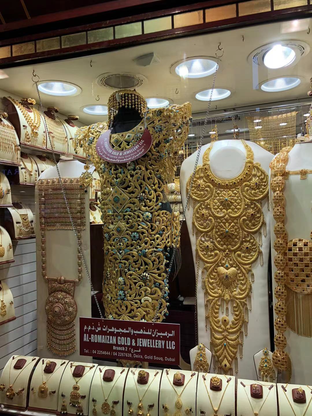 在迪拜买黄金饰品,去迪拜购物买什么便宜