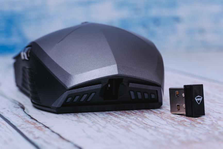 机械师无线鼠标m7如何使用畅玩版,机械师m7无线鼠标侧边按键