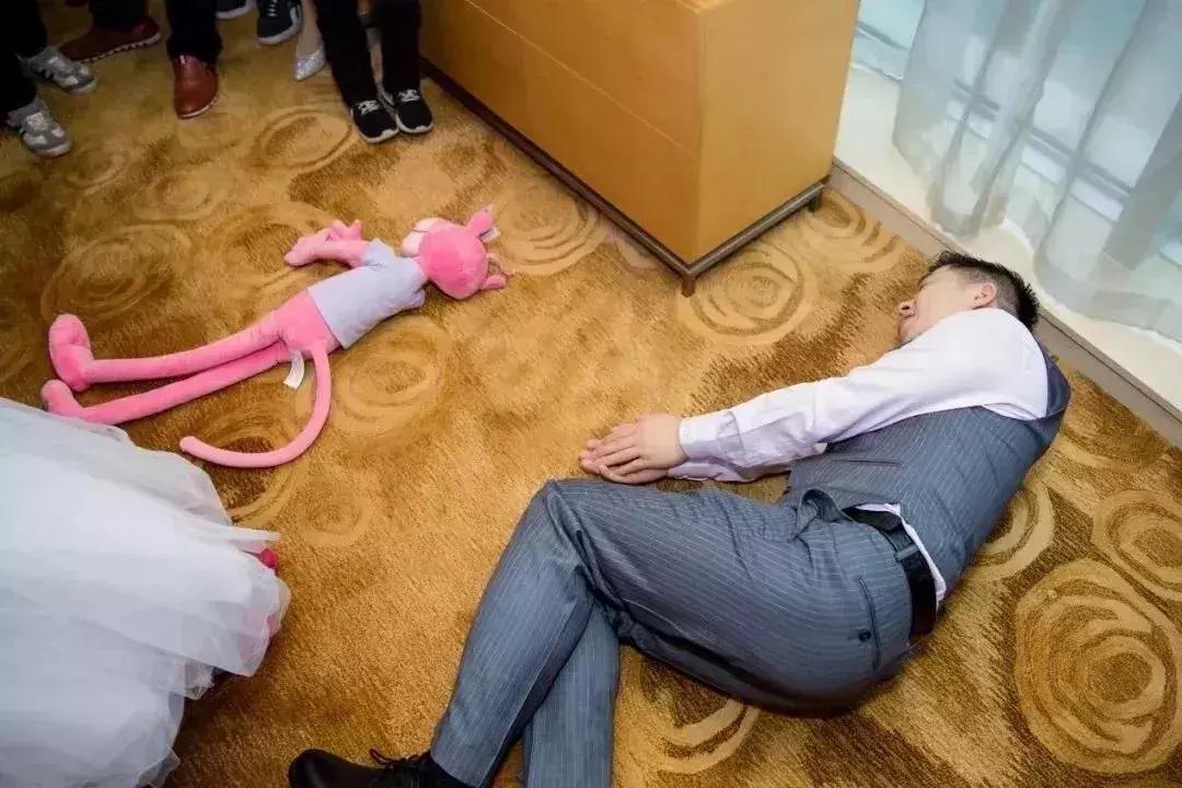 婚礼堵门活跃气氛的游戏,婚礼堵门游戏一般挑几个