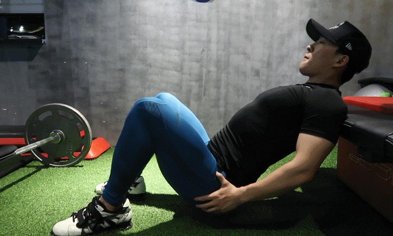 最有效的臀部凹陷训练,怎么通过臀部训练改善臀凹陷