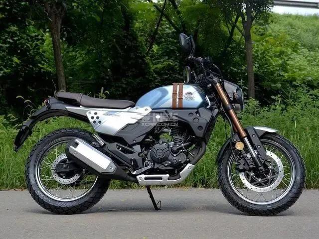 cyclone400复古摩托车,雅马哈复古摩托车sr400价格