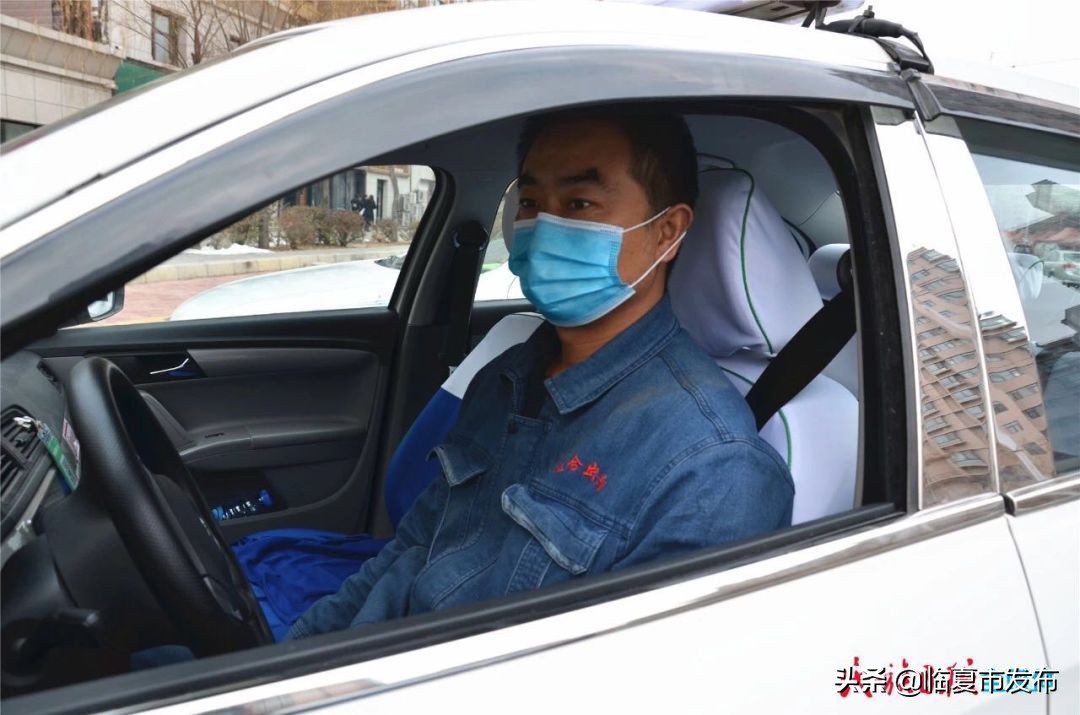 临夏市卫健系统、交通运输局、文旅行业、工商联等部门及时开展应对和防范新型冠状病毒感染的肺炎防控工作