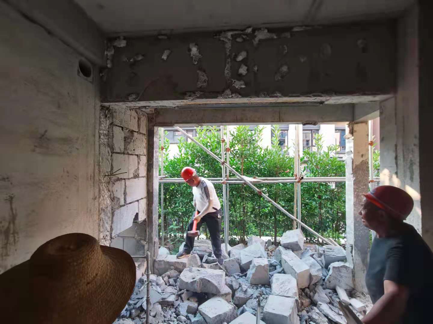 业主把自己家的燃气管道拆掉了,拆除违建遇到燃气管道怎么办