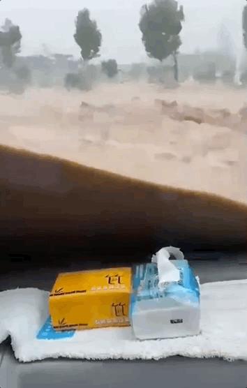 全中国都在你们身后，河南，挺住