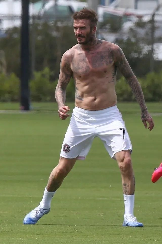 贝克汉姆三儿子肌肉,贝克汉姆三儿子克鲁兹肌肉