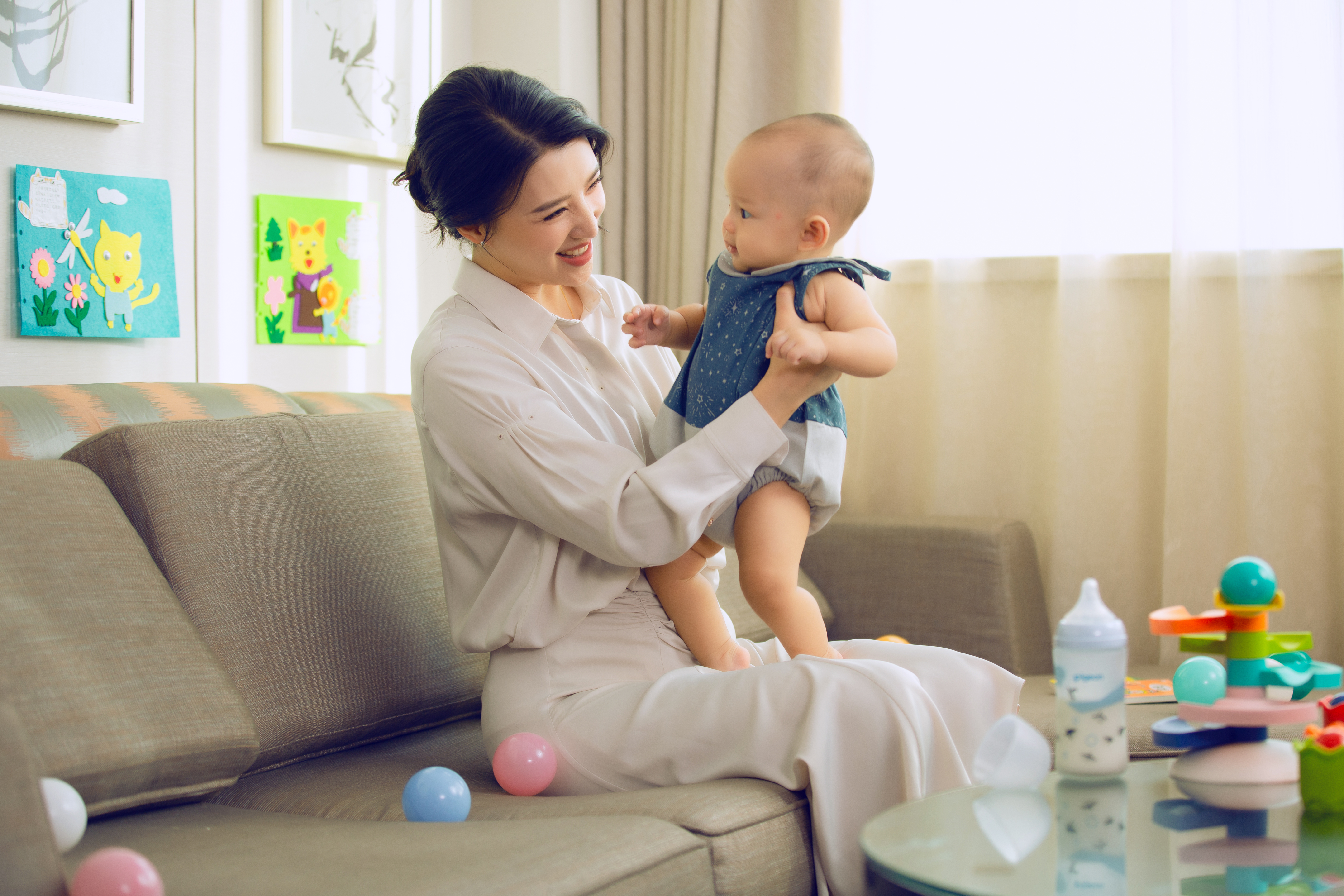 自由随心喂自在做妈妈贝亲自然实感3.0引领育儿新主张