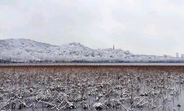 冬天情侣去哪里旅游最适合,适合情侣两三天的短途冬日旅游