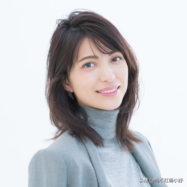 中长短发可扎可披肩发大圆脸方脸,40岁减龄显气质短发免打理