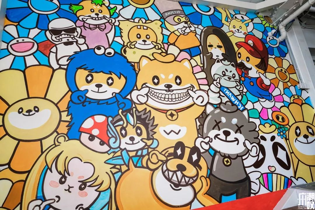 新潮展览+撸狗，广州这家新开的汪星人主题店萌爆了