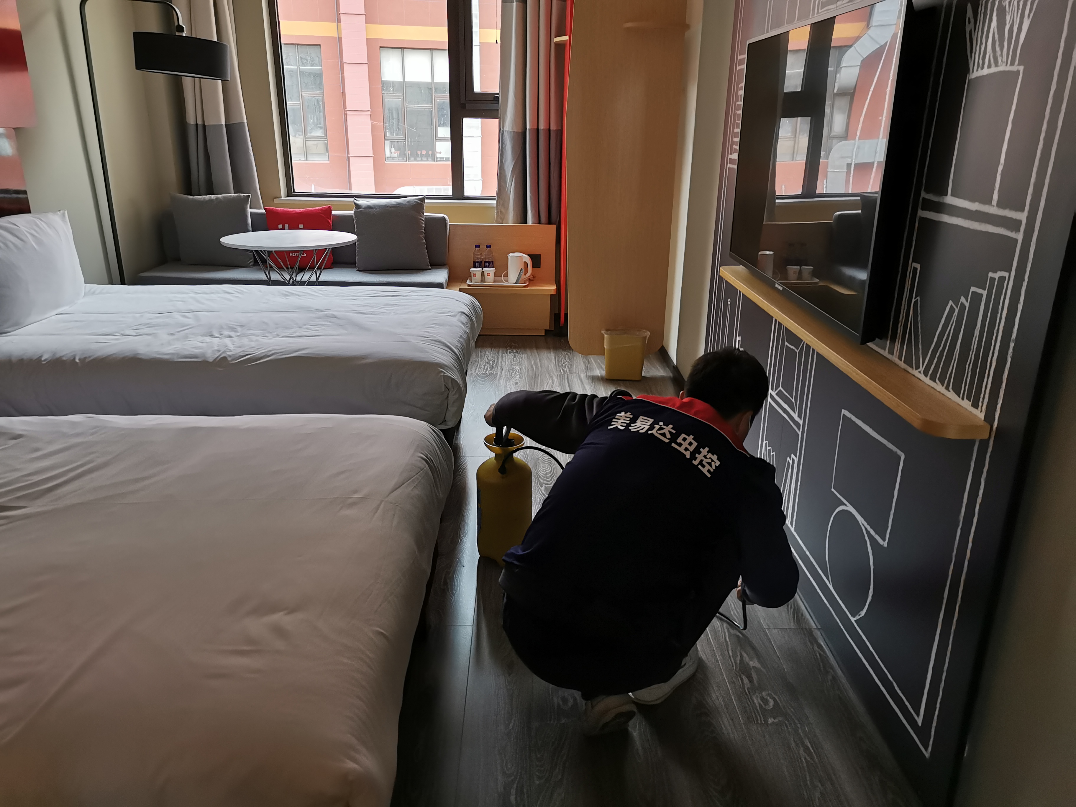 西安灭老鼠企业,西安灭老鼠的有效方法