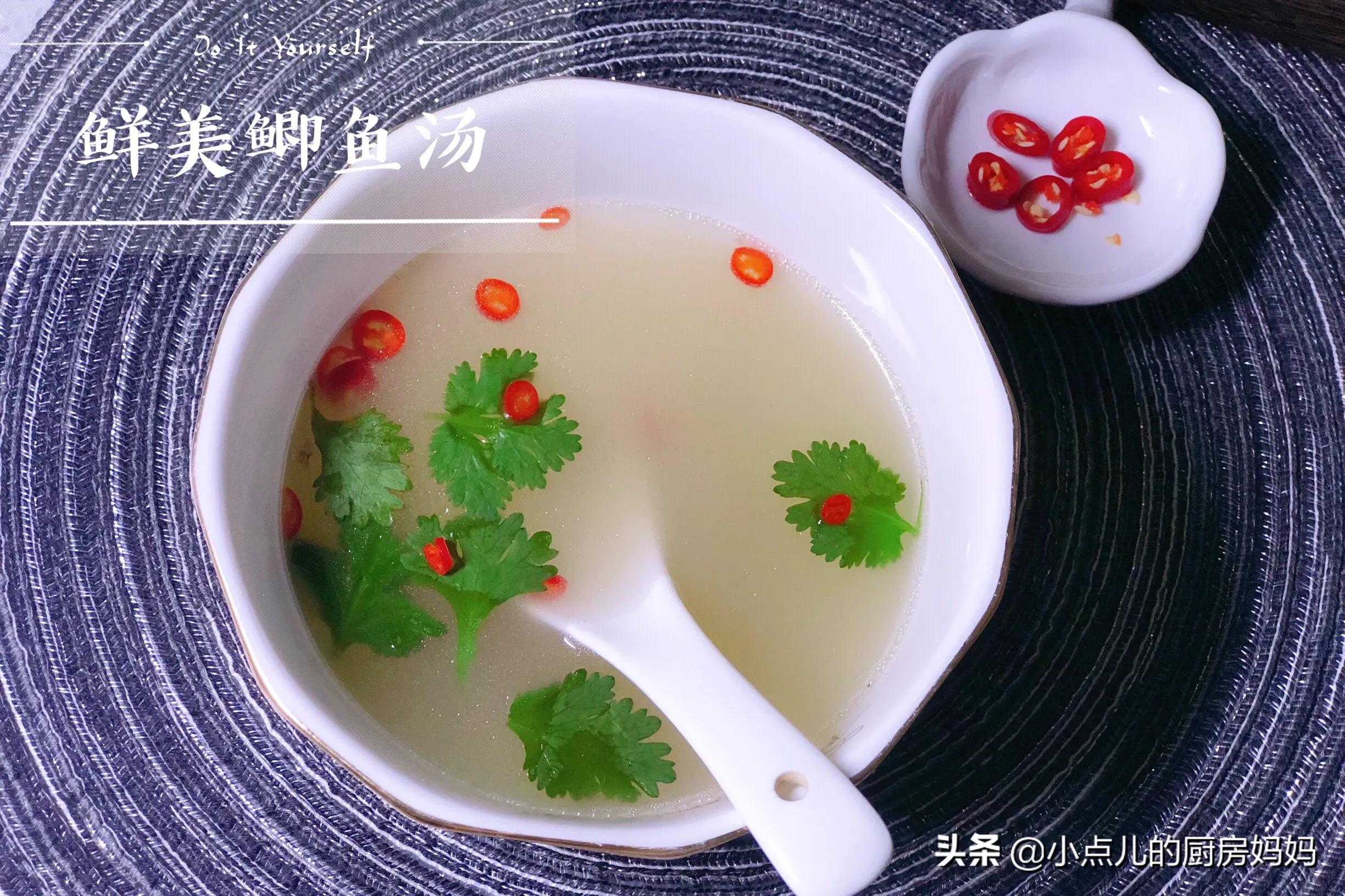 怎么熬出不腥的鲫鱼汤,熬鲫鱼汤不加猪油会不会白