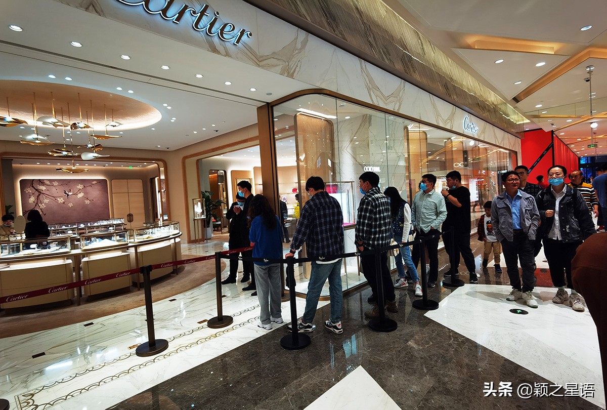 宁波东部新城银泰城人气,宁波东部新城宏泰广场