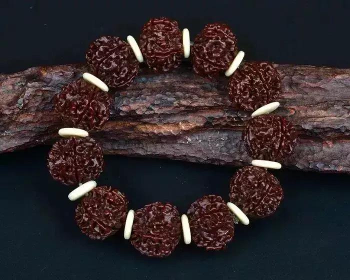 猪年戴什么好运,狗年今年佩戴什么手串