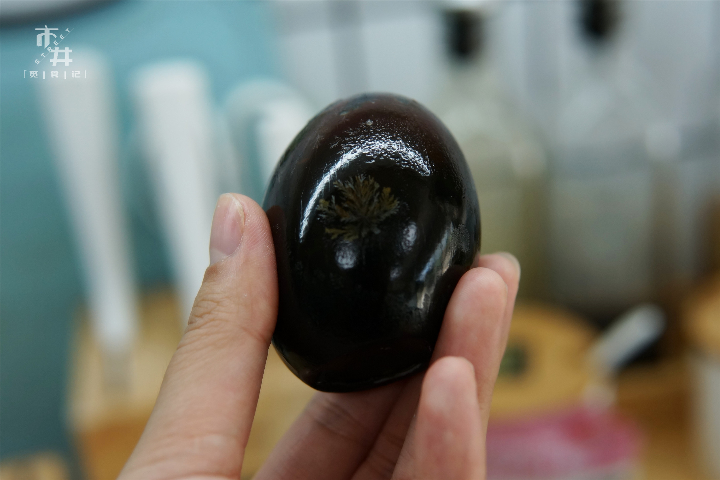 切松花蛋怎么切,松花蛋怎么切最好吃