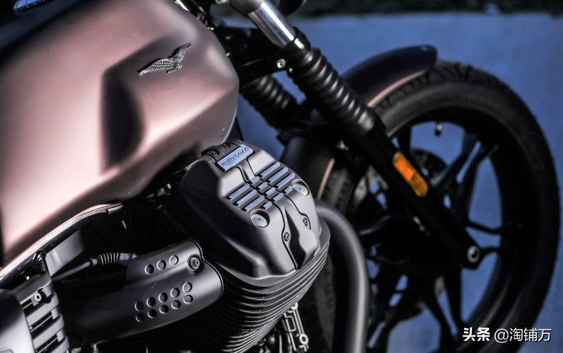 摩托古兹v7iii座高,摩托古兹v7stone落地