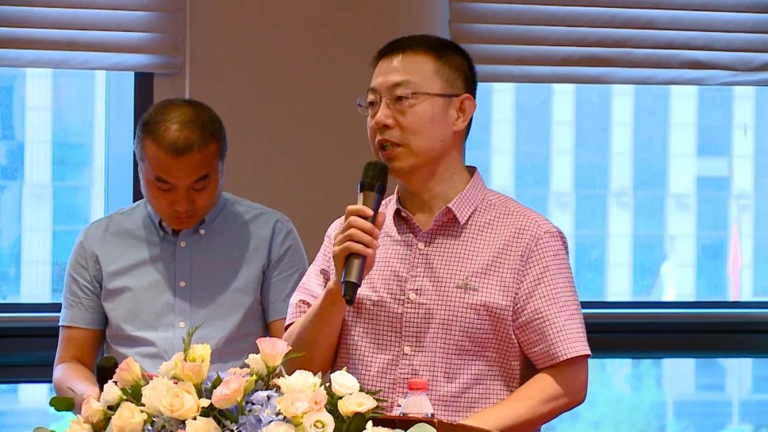 谈笑凯歌还致敬来时路——济南银丰国象队庆功会旁记