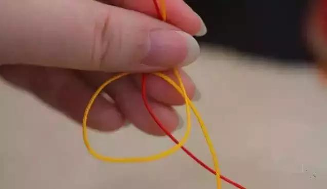 手工编绳怎么打结球,塑料手编绳如何打结