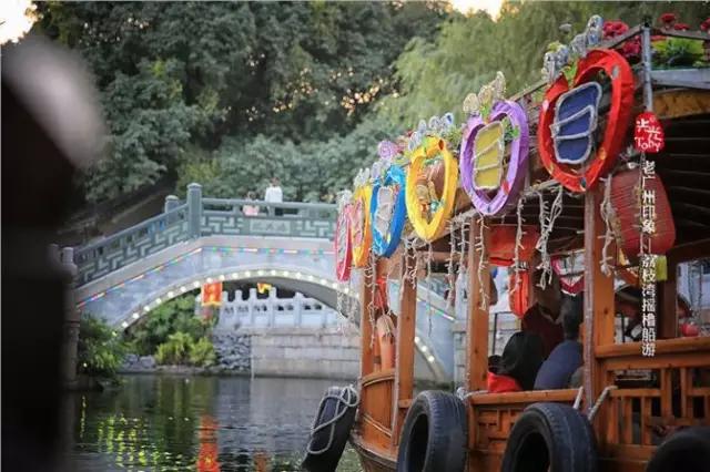 广州早茶看粤剧,老广州早茶听粤剧