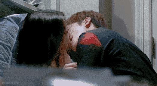 有个爱接吻的女朋友是什么体验,有个很会接吻的对象什么感觉