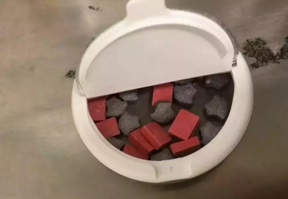 警惕这些零食可能是毒品伪装的,新型毒品伪装来袭务必警惕