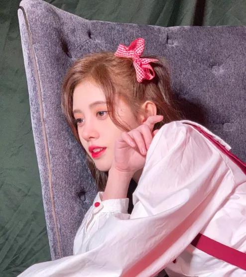 鞠婧祎修图底图,鞠婧祎修图后的照片