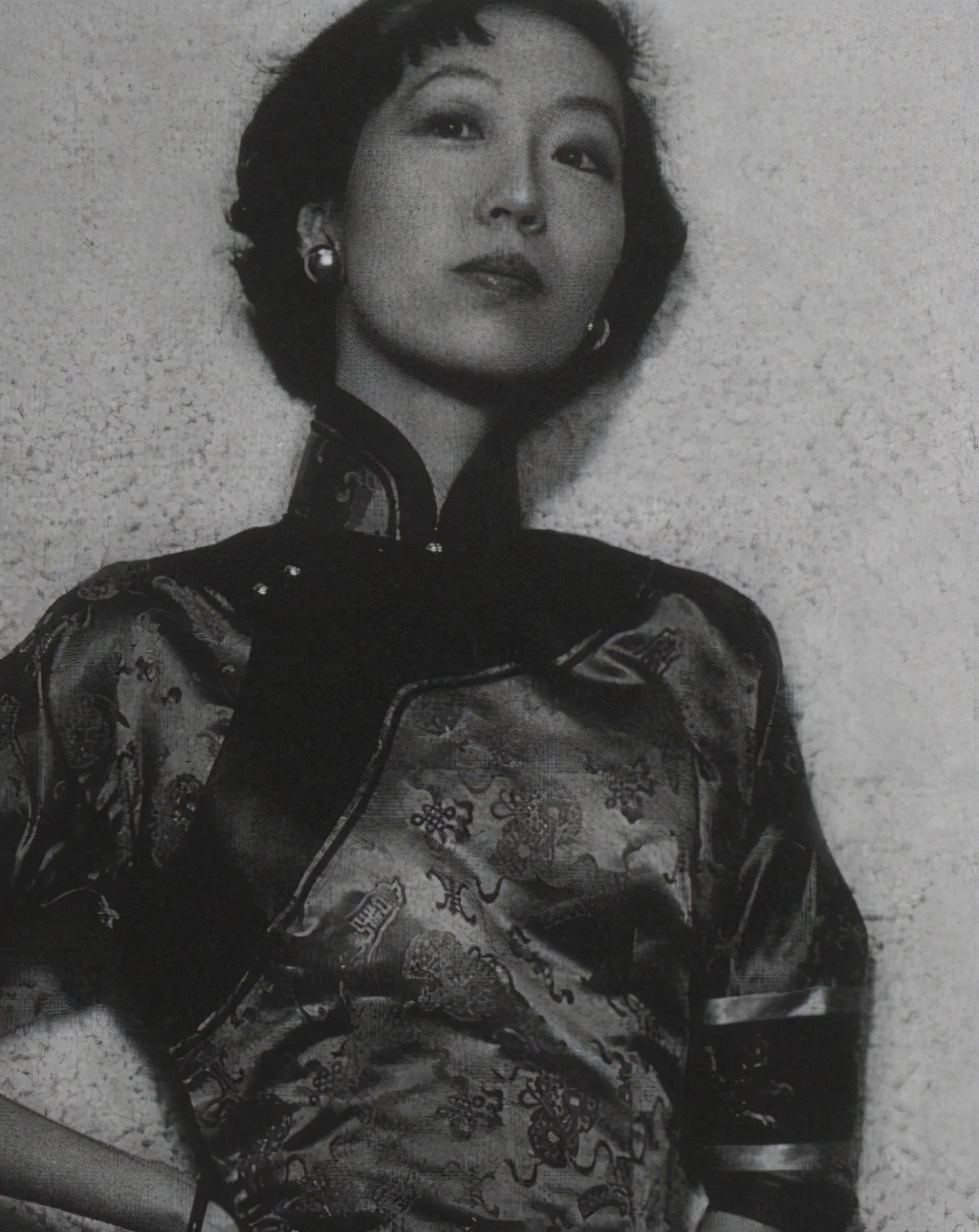 为什么张爱玲对赖雅有情有义,胡兰成张爱玲分手视频