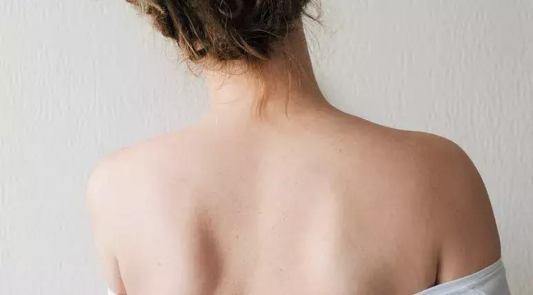 当心！你正在练的蝴蝶骨，其实是种病态...