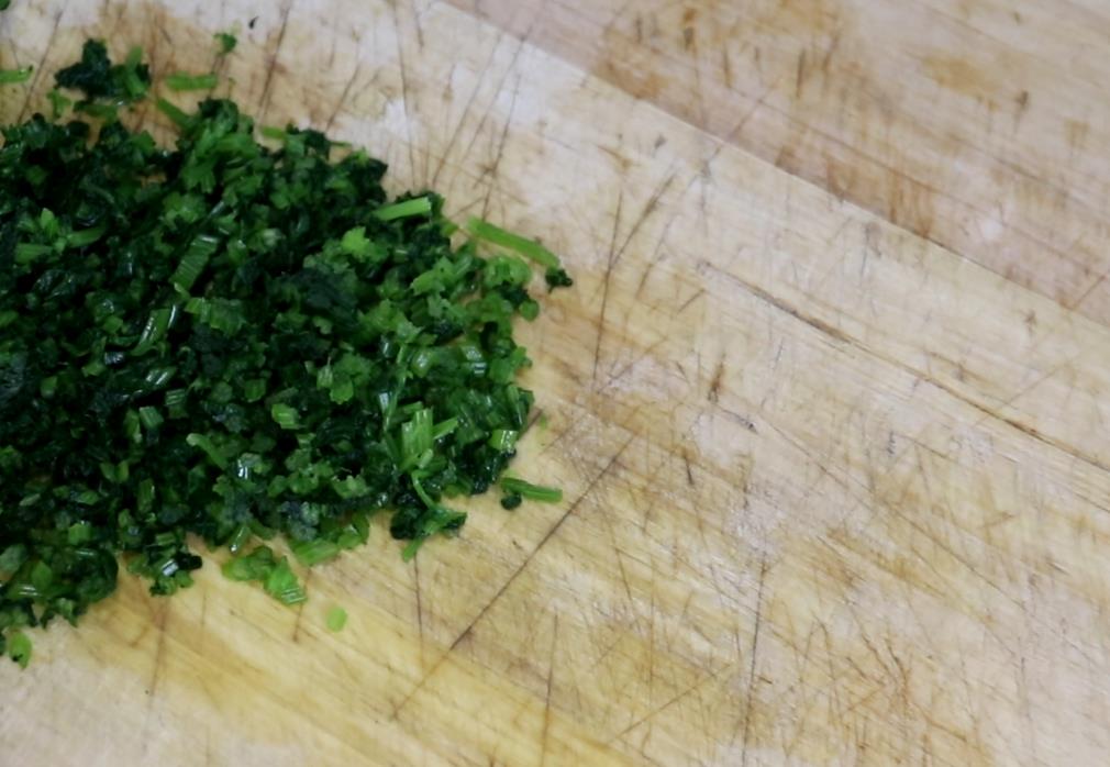 失眠睡不好，记住1种菜叶，促进安神，一觉睡到天亮