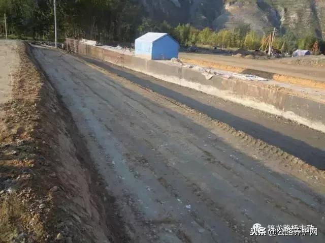 桥涵背墙达到多少强度可以回填,公路桥涵施工技术规范涵洞回填