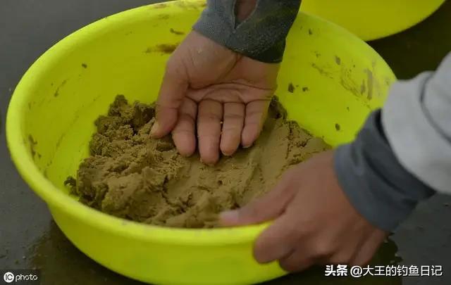 夏季钓鱼小秘诀,夏季钓鱼技巧掌握这四点就足够