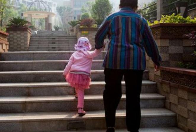 为什么孩子总说屁屁疼,孩子总说屁屁疼挂什么科