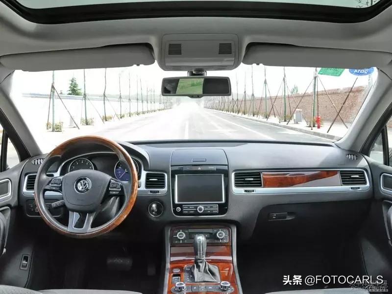 大众途锐老款新款比较,大众途锐老款和新款差别