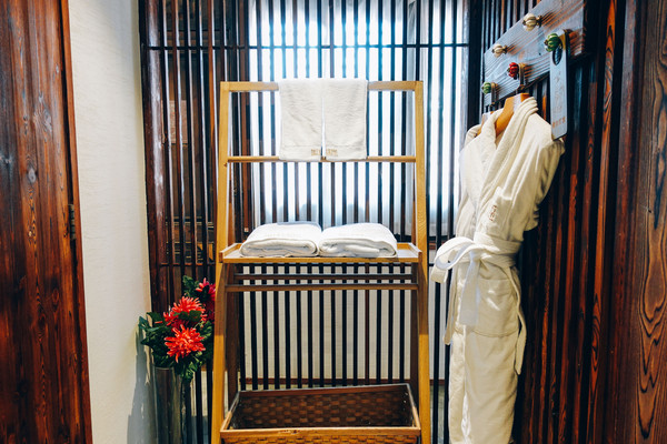 来东方盐湖城过大年,冬游河北阜平骆驼湾过大年