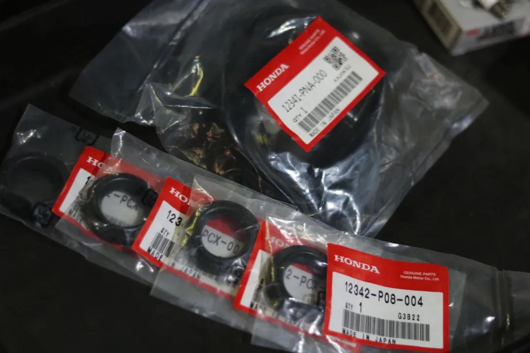 怪兽翻新车,怪兽修车翻新艾力绅