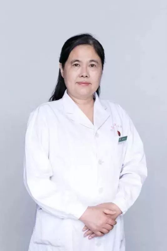 【科普视频】年轻男性脱发的原因？