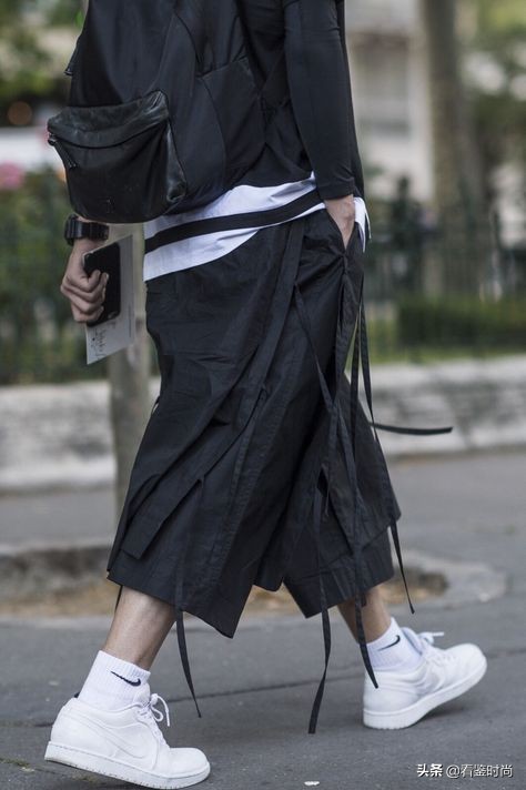 2022年最流行的男士黑色休闲鞋,2022秋季运动鞋推荐男