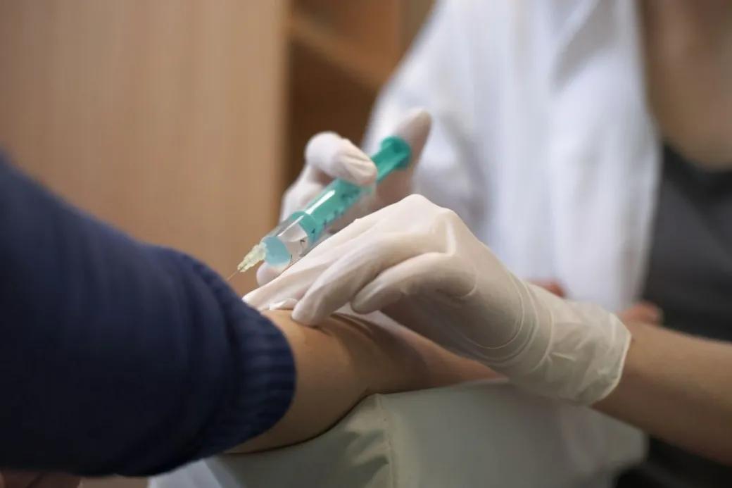 癌症发病率居高不下！女性如何治疗宫颈癌？