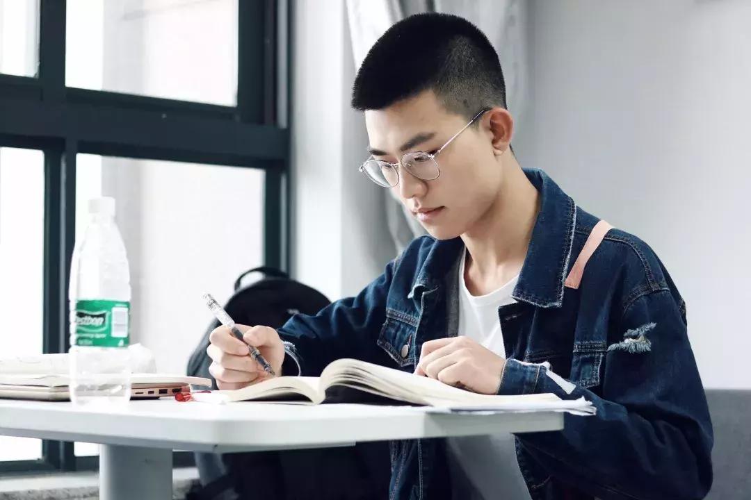 大数据与创业专业创新方向,大数据技术与应用专业创业方向