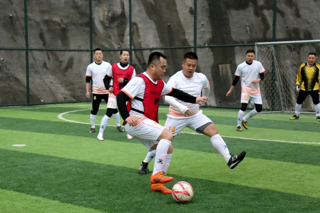 【我们的节日】场上比拼喜迎首个警察节场下布控推进反诈新常态