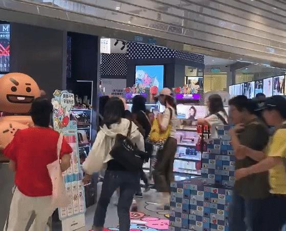 bt21联名款优衣库,优衣库和bt21联名